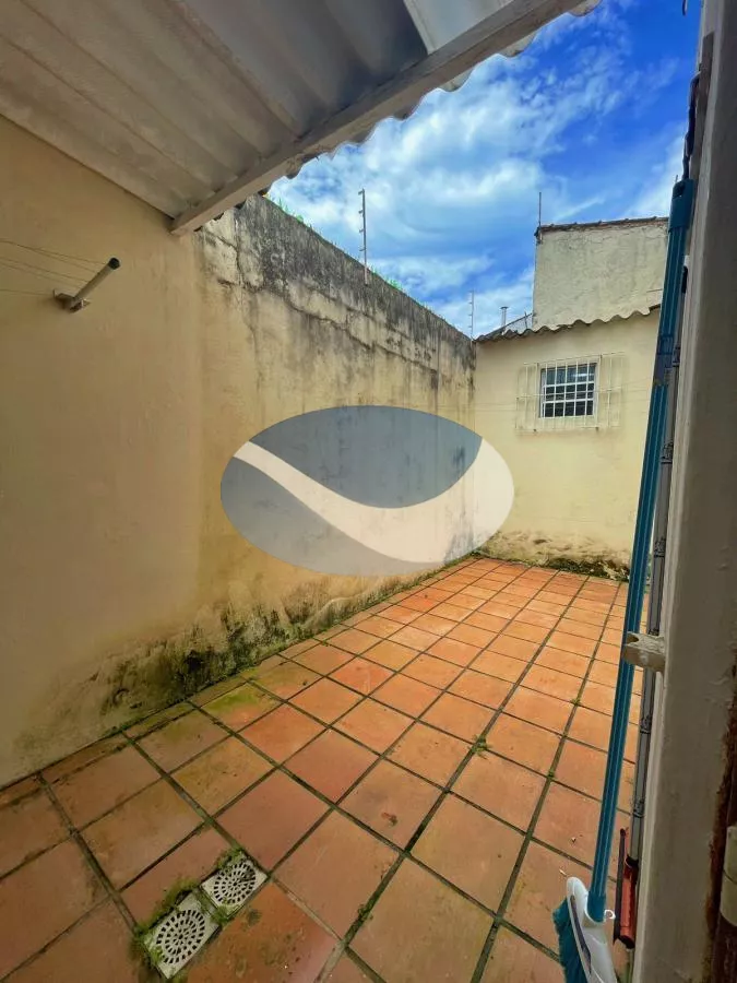 Casa à venda com 2 quartos, 100m² - Foto 10