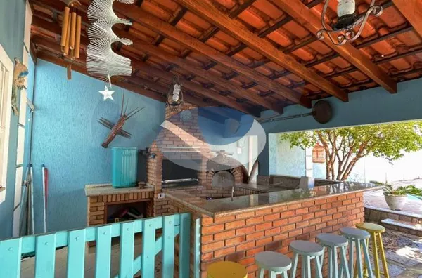 LINDA CASA À VENDA COM PISCINA, NA MARTIM! - Foto 4