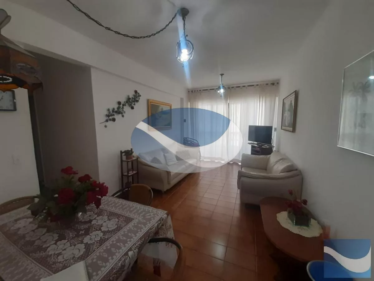 Apartamento à venda com 3 quartos, 72m² - Foto 2