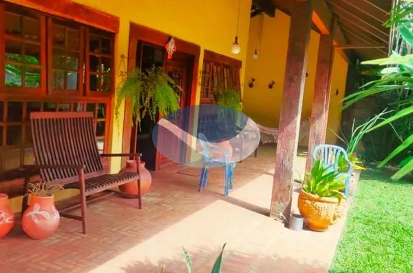 MINI MANSÃO ESPAÇOSA EM CONDOMÍNIO FECHADO PRÓXIMO A PRAIA! - Foto 4