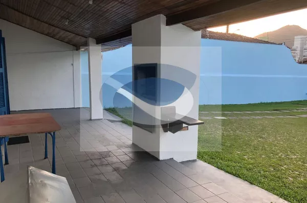 SOBRADO COM ESPAÇO PARA 8 CARROS - Foto 4