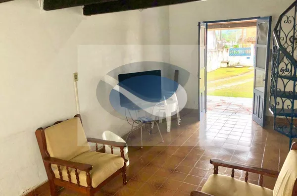 SOBRADO COM ESPAÇO PARA 8 CARROS - Foto 6