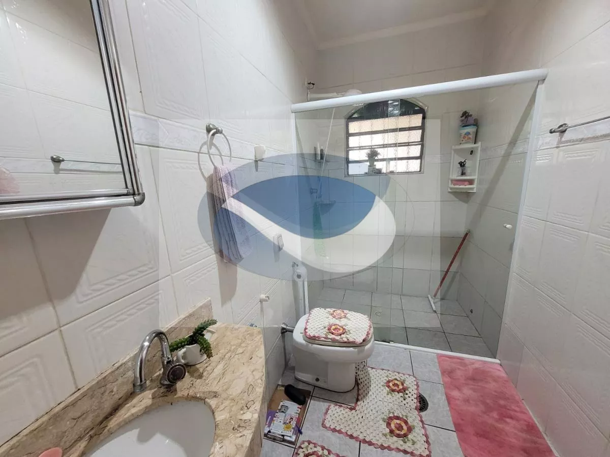 Casa à venda com 3 quartos, 200m² - Foto 16