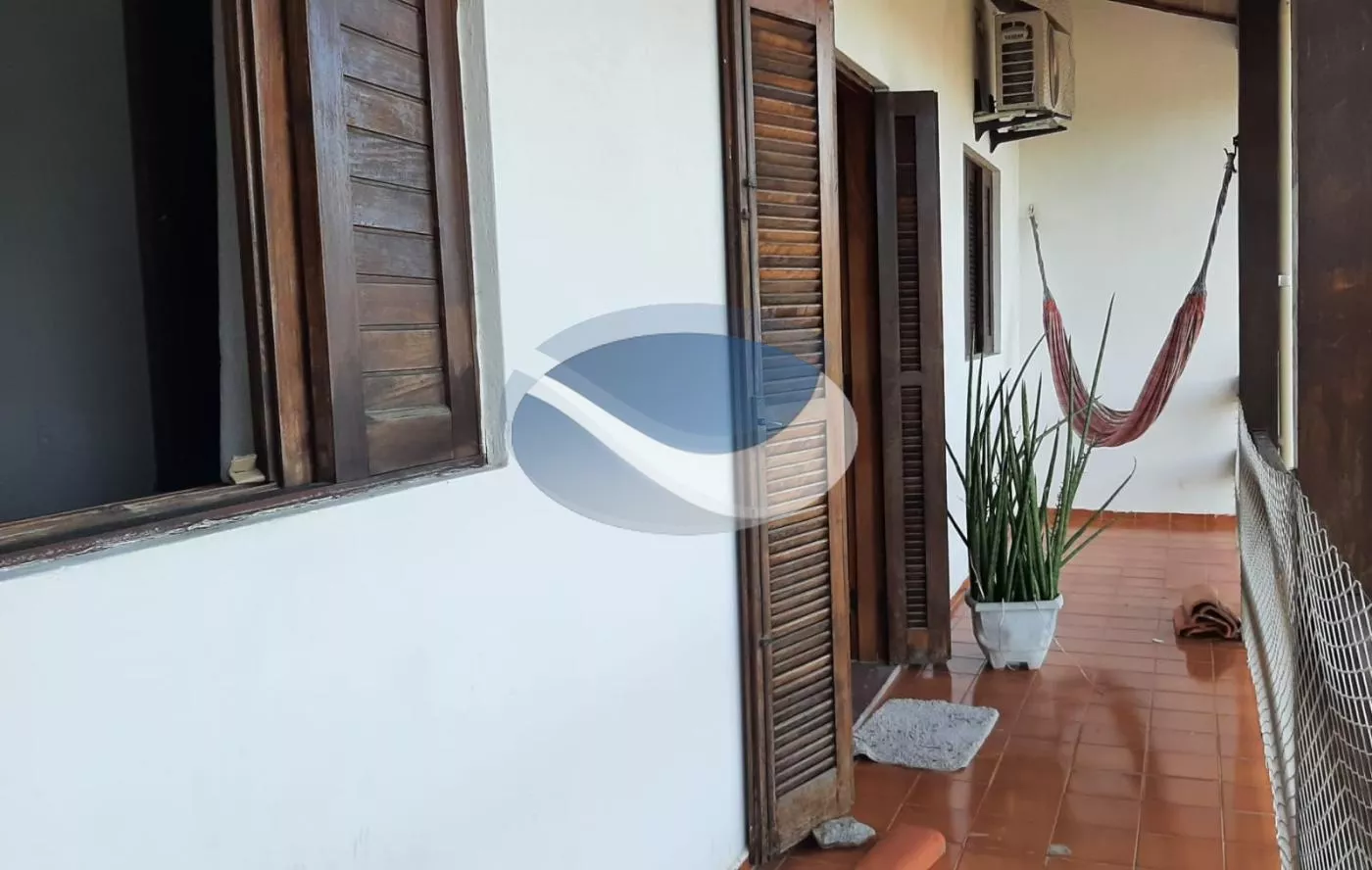 Casa à venda com 2 quartos, 98m² - Foto 8