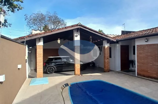 Casa Térrea com Piscina, Centro,  Caraguatatuba, SP - Foto 1