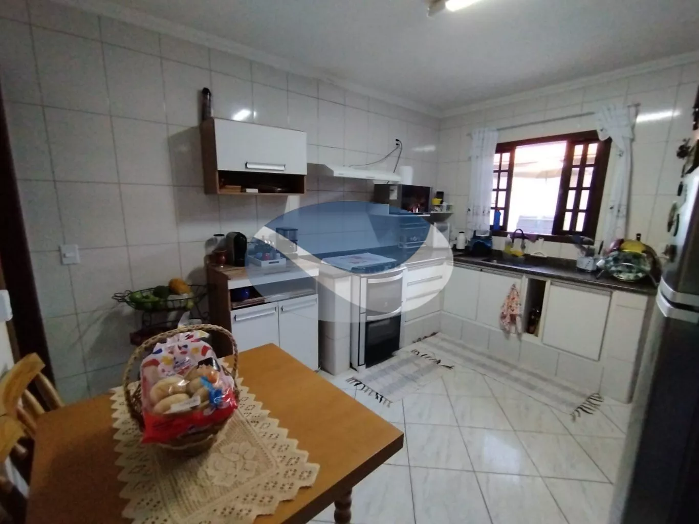 Casa à venda com 3 quartos, 190m² - Foto 3