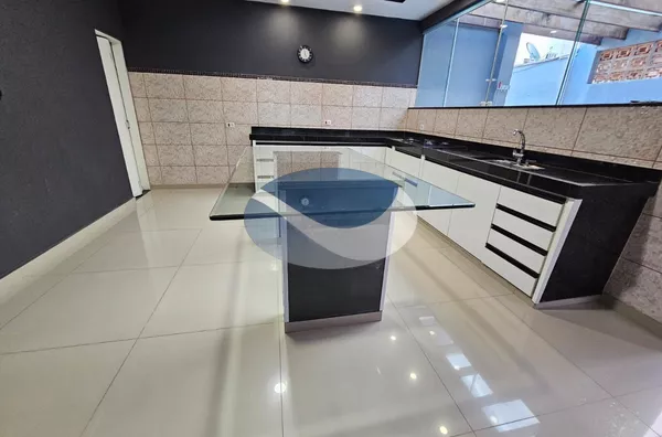 Linda casa à venda com piscina! - Foto 6