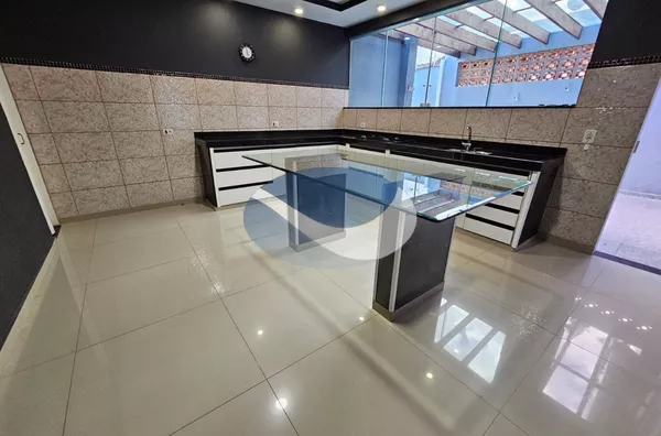 Linda casa à venda com piscina! - Foto 5