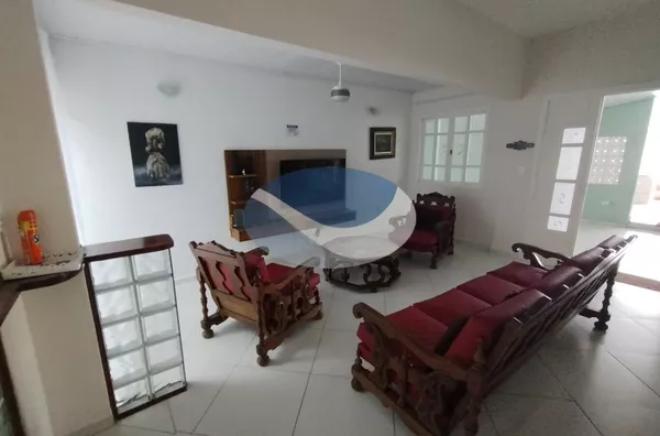 CASA COM ESPAÇO COMPLETO DE LAZER - Foto 1