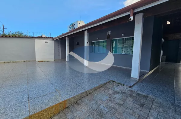 Linda casa à venda com piscina! - Foto 1