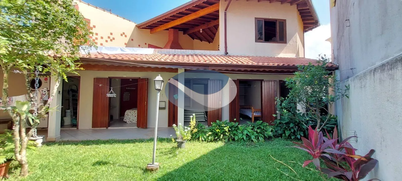 Sobrado, 4 quartos, 205 m² - Foto 1