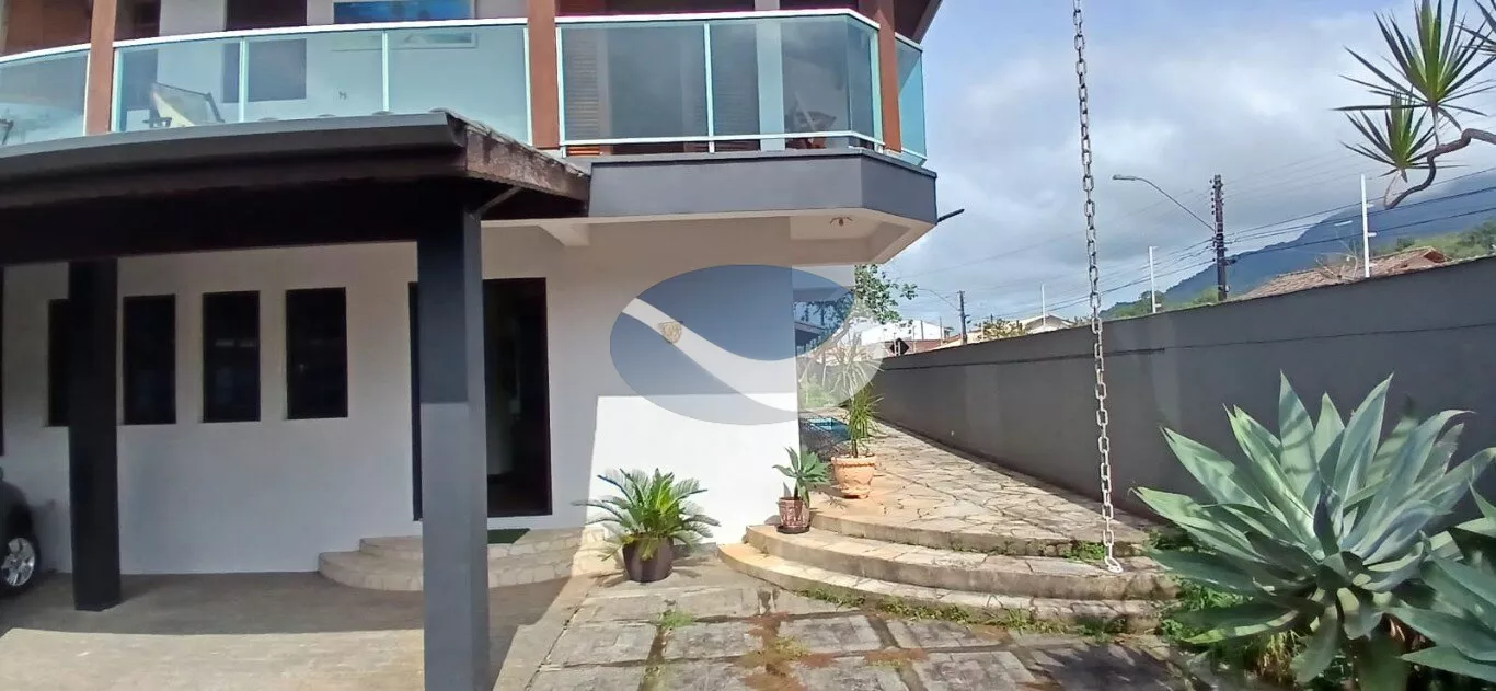 Sobrado à venda com 4 quartos, 25m² - Foto 1