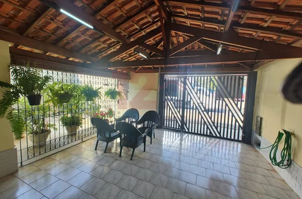 Casa Maravilhosa com Ótimo Preço e Localização - Foto 2