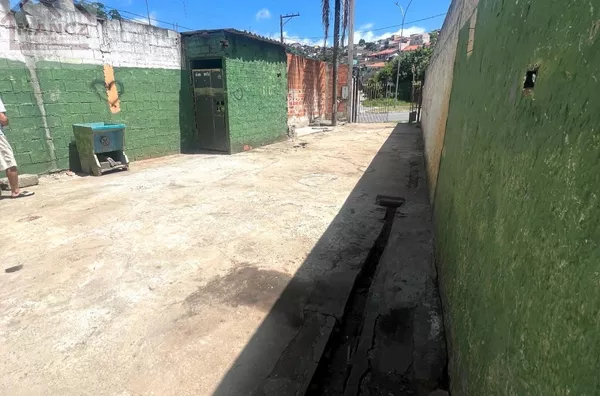 TERRENO TERREO(A) para aluguel Parque Vitória FRANCO DA ROCHA - Foto 1