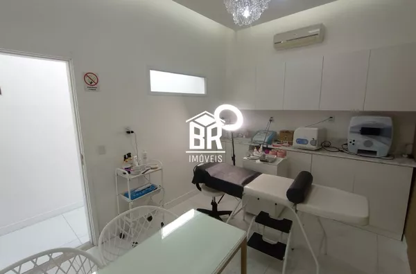 Casa Comercial / Prédio Comercial/ Clínica.