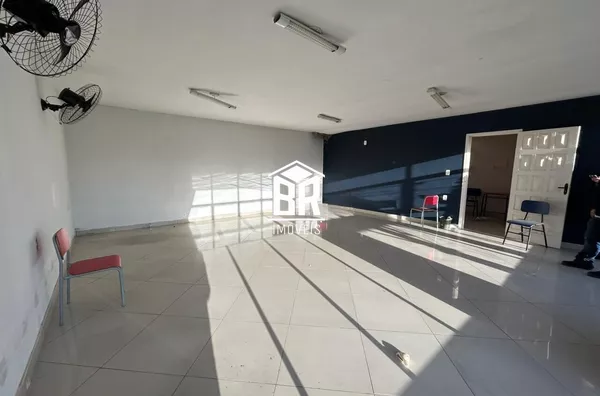 Prédio Comercial no Centro