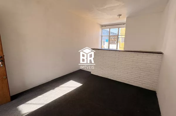 Loft a venda,- Edifício José Pires Soares, Centro, Pelotas