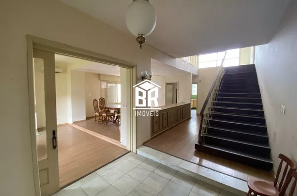 Sobrado para venda e aluguel,  Próximo ao Clube Brilhante