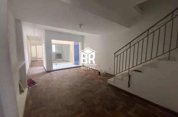 Casa para venda e aluguel, 4 quarto(s),  Centro, Pelotas