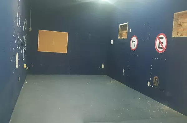 PRÉDIO COMERCIAL