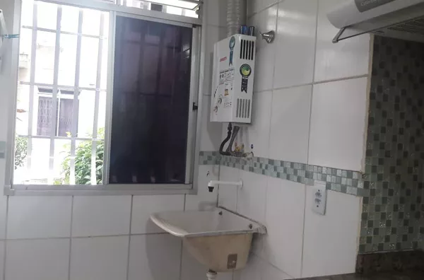 ARÉA DE SERVIÇO