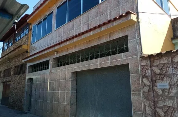 Casa à venda 6 Quartos, 2 Suites, 1 Vaga, 160M², CENTRO, BELFORD ROXO - RJ