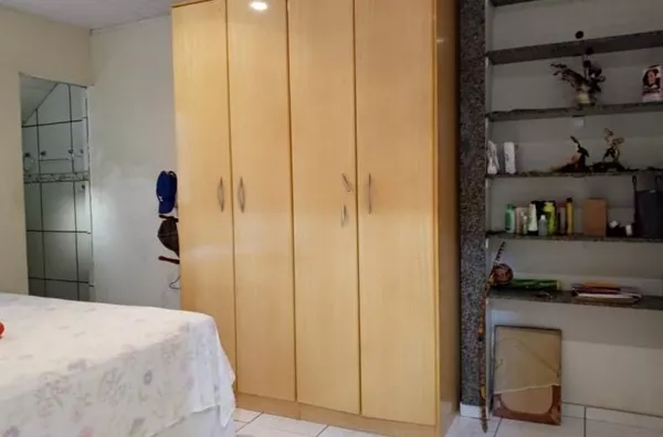 Casa à venda 6 Quartos, 2 Suites, 1 Vaga, 160M², CENTRO, BELFORD ROXO - RJ