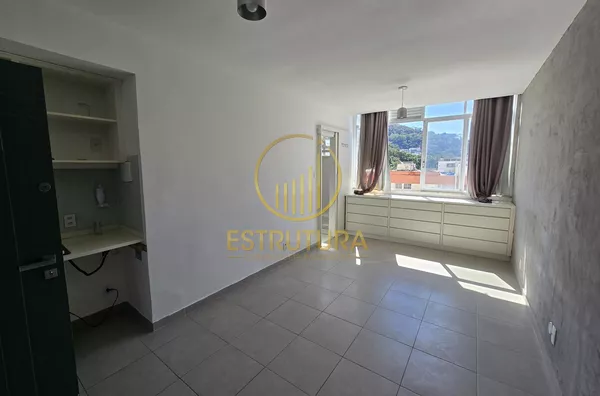 Kitinete / conjugados para venda, 1 quarto(s),  Laranjeiras, Rio De Janeiro