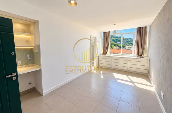 Kitinete / conjugados para venda, 1 quarto(s),  Laranjeiras, Rio De Janeiro
