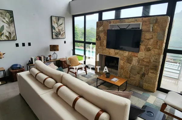 Maravilhosa Casa em condomínio para locação e venda, 5 quartos,  Itaipava, Petrópolis - Foto 1