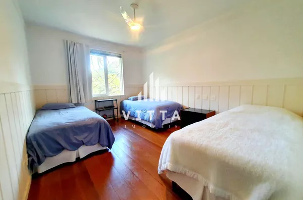 Quarto Camas