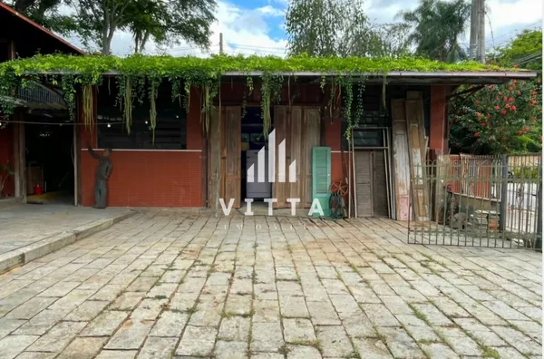 Lateral