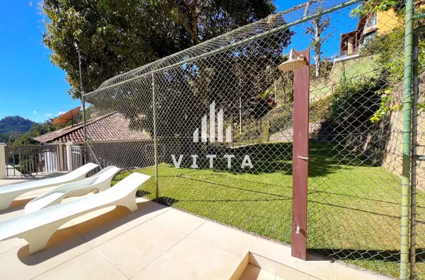 Tela