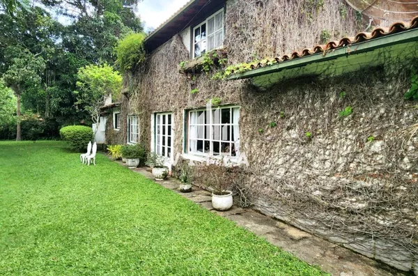 Lateral casa