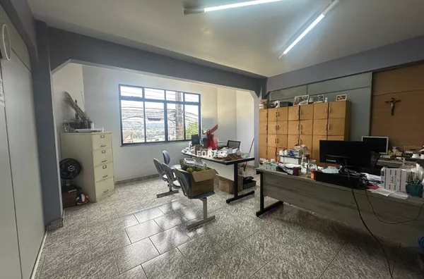 EXCELENTE SALA COMERCIAL DE 206m² PARA LOCAÇÃO! - Foto 5