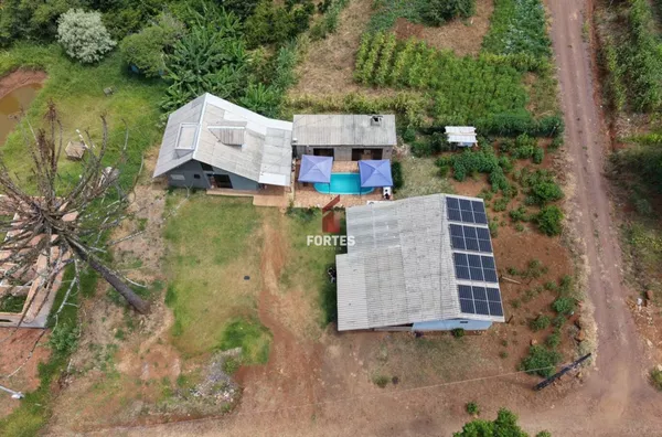 CHÁCARA COM PISCINA À VENDA OU TROCA POR CASA NA CIDADE : ATRÁS DO CENTRO DE EVENTOS DA MARABÁ!