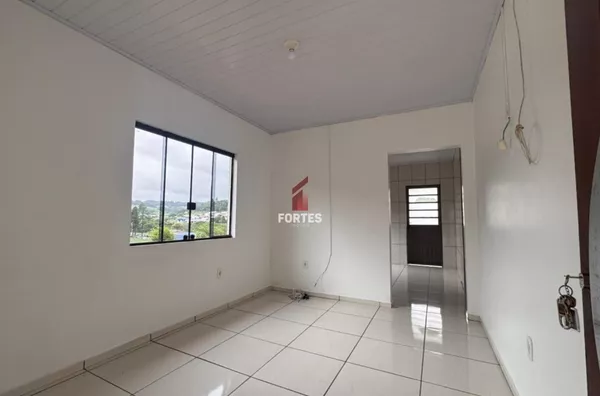 CASA DISPONIVEL PARA VENDA E LOCAÇÃO EM LOCALIZAÇÃO ESTRATÉGICA: IDEAL PARA QUEM BUSCA PROXIMIDADE AO SEMINÁRIO - Foto 3