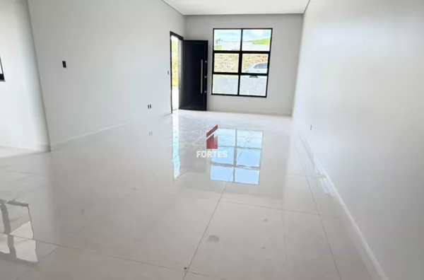 CASA EM CONSTRUÇÃO PARA VENDA NO LOTEAMENTO COMANN: EM FRENTE A AMBEV!