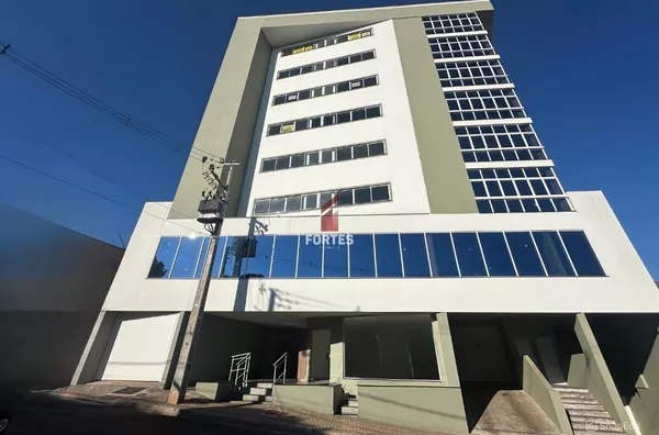 SALA COMERCIAL NOVA PARA LOCAÇÃO NO EDIFICIO BBC NO CENTRO - Foto 2