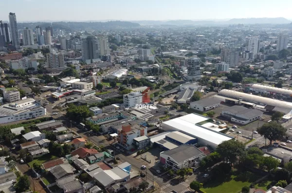 INVISTA COM INTELIGÊNCIA: IMÓVEL COMERCIAL E RESIDENCIAL EM LOCALIZAÇÃO PRIVILEGIADA