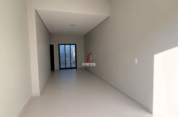 CONFORTO E PRATICIDADE EM UMA CASA NOVA PARA CHAMAR DE SUA