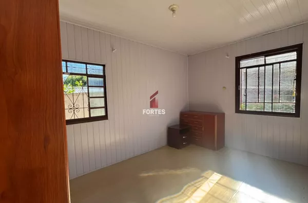 CASA DISPONIVEL PARA LOCAÇÃO PERTO DO ARRUDÃO!