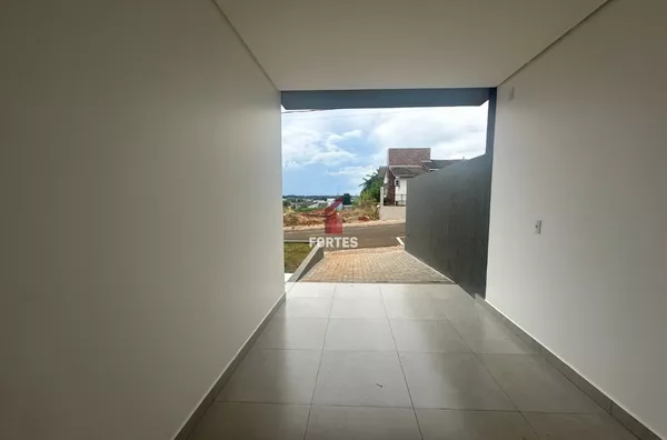 SOBRADO À VENDA, SEU NOVO LAR COM CONFORTE E PRATICIDADE!