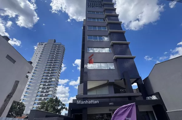SALA COMERCIAL PARA VENDA NO EDIFICIO MANHATTAN: EM FRENTE A POLICLINICA! - Foto 1