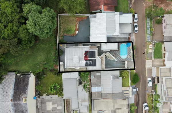 CASA AMPLA COM PISCINA PARA VENDA NO JARDIM SEMINÁRIO! - Foto 2