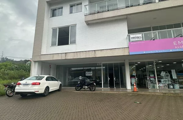 SALA EM FRENTE A GOFIT PARA LOCAÇÃO: EXCELEMTE LOCALIZAÇÃO!