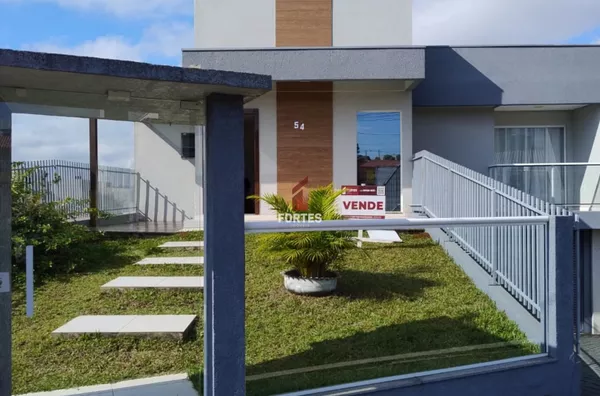 CASA DISPONÍVEL PARA VENDA: O LUGAR PERFEITO PARA CONQUISTAR SUA FELICIDADE! - Foto 3