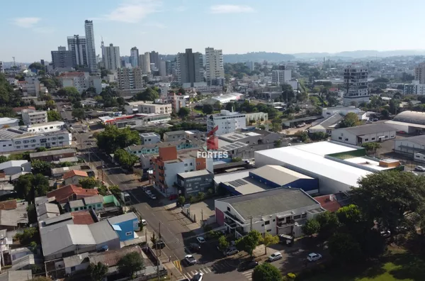 INVISTA COM INTELIGÊNCIA: IMÓVEL COMERCIAL E RESIDENCIAL EM LOCALIZAÇÃO PRIVILEGIADA
