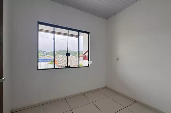 CASA DISPONIVEL PARA VENDA E LOCAÇÃO EM LOCALIZAÇÃO ESTRATÉGICA: IDEAL PARA QUEM BUSCA PROXIMIDADE AO SEMINÁRIO - Foto 6