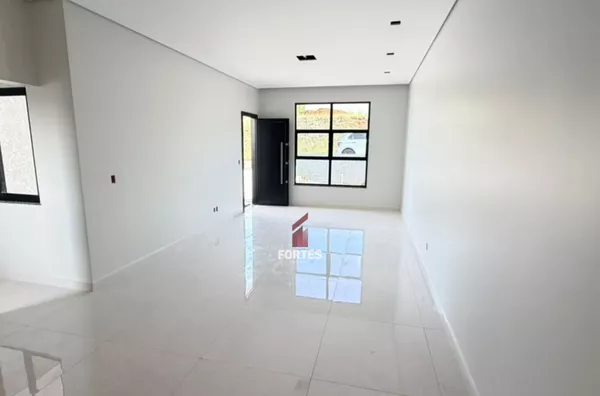 CASA EM CONSTRUÇÃO PARA VENDA NO LOTEAMENTO COMANN: EM FRENTE A AMBEV!